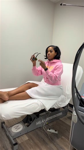 Two questions I always get about laser hair removal: Does it really work? And does it actually last? Short answer: yes… when it’s done right. I’ve had laser on multiple areas of my body over the years, and the results are exactly why I keep choosing it. Less regrowth, smoother skin, better texture, and long-term convenience that shaving could never compete with. That’s why I’m finishing my laser journey with @milanlaser Their unlimited packages mean no guessing and no stressing over stubborn hai
