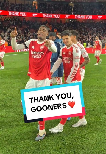 Arsenal celebration: fans fill London with noise after Premier League win