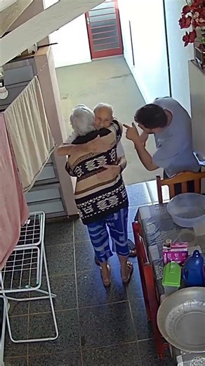 Tem gente que vê o abraço pronto… mas poucos veem o cuidado diário que constrói esse momento