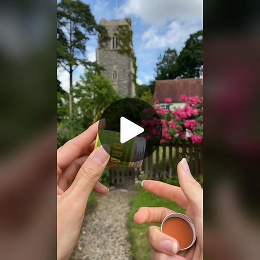 Loading 1950's Ilford 35mm Film on a Vintage Camera