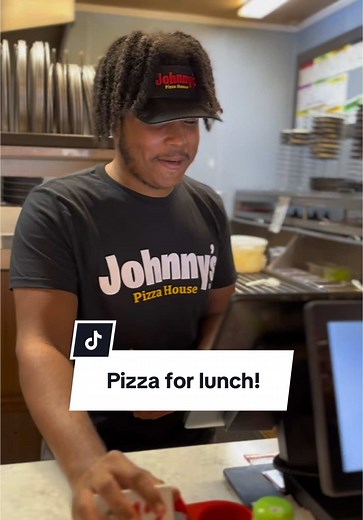 Delicious Johnny's Pizza Lunch: Buffet vs Favorites