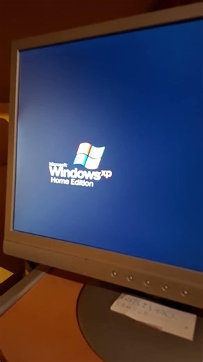 Windows XP screensaver in 2026 #edit