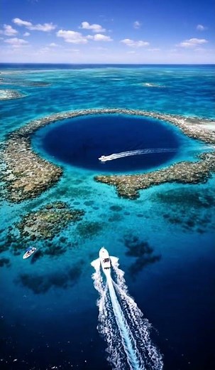 Exploring the Great Blue Hole: A Deep Sea Wonder 🌊🚤