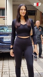 Director Mahesh Manjrekar's daughter Saiee shows off her toned figure in body-hugging outfit | B4U Entertainment