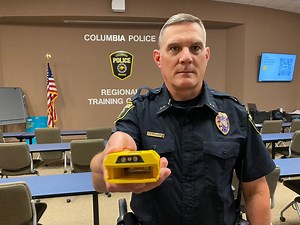 That’s a wrap! ‘Remote handcuffs’ allow police to lasso subjects while keeping their distance