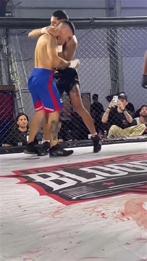 Bareknuckle Boxing in the Cage!