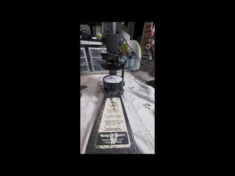 Badge a minit Button Machine Instructions