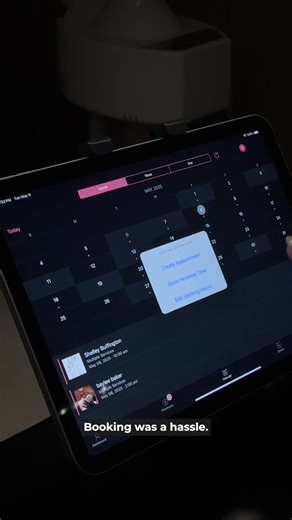 PSA: Your medspa software is losing you clients to painful booking. With fast and easy online booking, best-in-class client management tools, and a free HIPAA-compliant add-on, it’s no wonder medspas like yours are upgrading to GlossGenius. | GlossGenius