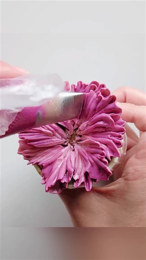 Delicious Buttercream Flower Recipe