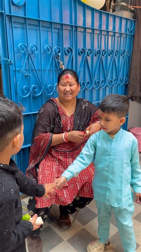 Yurom meet classmate friend🥰❤️ #yuromshrestha #friendship #lkg #5years