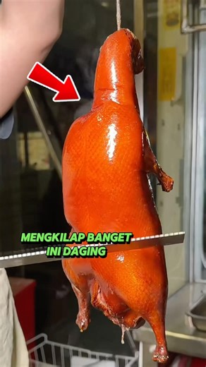 The crispy skin of Peking duck is actually due to this process! Wow, you can test the crispiness ...