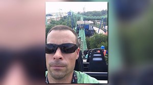 Man tweets selfie while stuck on roller coaster at Six Flags