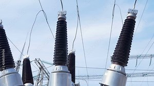 insulators isolate current-carrying parts of switchgears