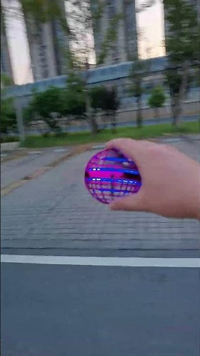 "Flying Ball: Boost Coordination, Focus!