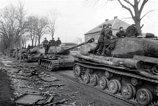 Soviet IS-2 heavy tank in late 1944 #IS2 #SovietTank #WWII #HeavyTank #RedArmy #JosephStalin #WW2 #Armor #122mmGun #LateWar #Tank #WorldWarII #1944 #TankAssault #UrbanWarfare #IS2Tank #GermanArmor #TigerTank #PantherTank #TankBattle #BattleOfBerlin | Military Heaven