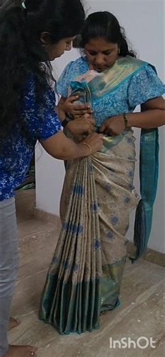 How to Drape a Pre-Pleated Saree Easily | Saree Draping Tutorial for Beginners #shorts #mysore