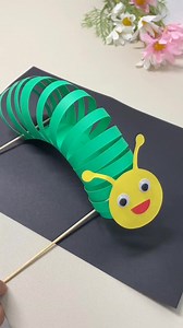 Moving Paper Caterpillar #PaperCaterpillar #MovingToy #PaperCraft #DIYToy #KidsCraft #HandmadeToy #FunCraft #AnimalCraft #CreativeDIY #ToyMaking | paper craft ideas