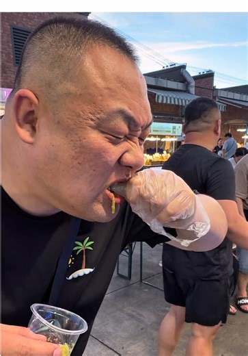 Live Squid Eating Experience