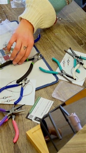 Come learn the art of copper wire jewelry making in a relaxed,...