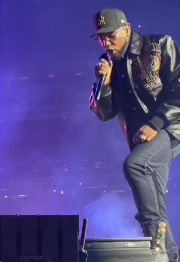 R&B Tour Concert Highlights: Usher & Chris Brown Live Moments