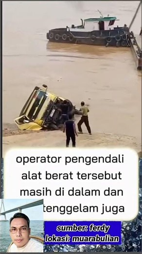 alat berat ini jatuh ke laut ketika menarik mobil truk nasib operator blm jelas