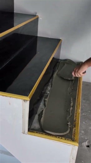Perfect stairs tile installation