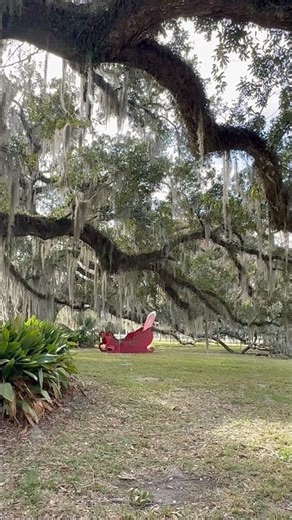 Santa relaxing in Louisiana before the big night!