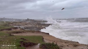 The MOTHER OF ALL STORMS at Portland Bill! 😈 FORGET EVERYTHING we’ve posted about wild weather and big waves, today trumped all of those!! 🌊 💨 💨 💦 The wind and the waves here today were so massive, so fierce, relentless, wild and thrashing, the likes we’ve certainly not seen here. I don’t think I’ve seen so much spray and water across the common as today! I’ve done a lot of these videos during the last five years. Nothing compared to today! We didn’t even have a named storm, therefore I nam