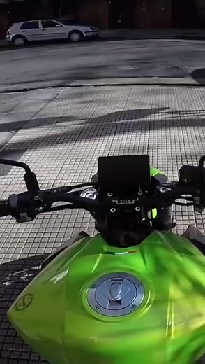 3.2K views · 45 reactions | TNT 600I | El equipo de Motoblog quedó deslumbrado luego de realizar un test ride de “la cuatro tubos para todos los días”, como la denominaron luego de su prueba. No te pierdas esta interesante nota y el video con todos los detalles de la TNT 600I  https://bit.ly/3r0BK3O | Benelli | Facebook