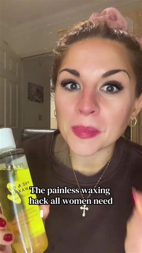 This is the key ingredient to pain free waxing! Can’t believe I’ve only just discovered it! #waxingtips #waxing #pcosproblems #painlesswaxing #hairremoval @Myleebeauty