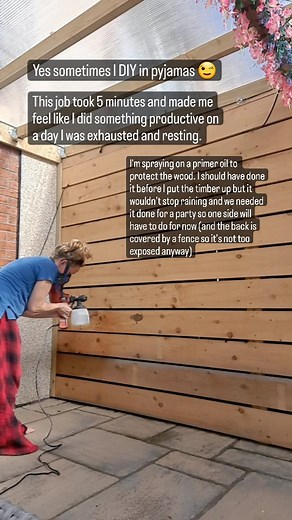 Don't mind me, I'm just over here keeping it real 😅...yes I do DIY in pyjamas. The paint sprayer made this job so much quicker, the more I use it, the more I like it...Next thing you know I'll be asking for a professional one from Santa 🤣 I going to keep this wall/fence a natural colour so it's primed and will be stained but nothing drastic. I used Tikkurila Valtti priming oil that I bought from @carlowpainthub and used my @blackanddeckeruk Fine mist paint sprayer that @woodies_ireland gave me
