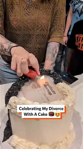 Celebrating My Divorce With A Cake 🎂 😍