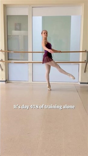 Ballet class on my own: DAY 478💃🏼 #adultballerina #profesionaldancer #dancechallenge