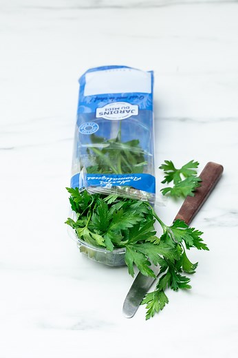 160K views · 43 reactions | Ciseler ou hacher le persil Jardins du...