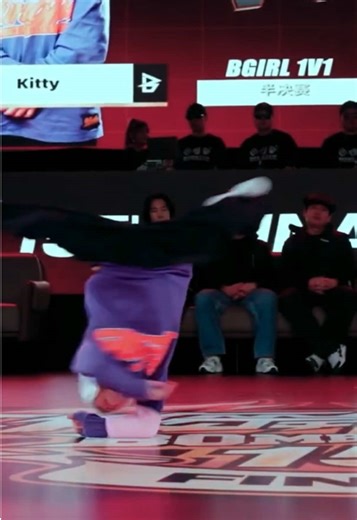 Master the Super PowerMove Combo in Breakdance!