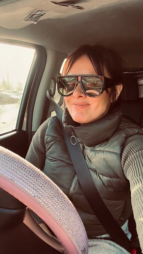 🎥 “Off to physio to finally sort out my rotator cuff tendinopathy. Is it a photography injury? Honestly… with the amount of cameras, lights, toddlers, cakes and Christmas sets I lug around — probably!” 📸 “My shoulder’s been complaining for ages, so it’s time to get it fixed before the real chaos (aka Christmas season) begins.” 😂 “Wish me luck — because apparently ‘rest it’ isn’t an option when you’re a photographer and a mum.” #essex #photographernearme #rotatorcuff #photography | Memory Make