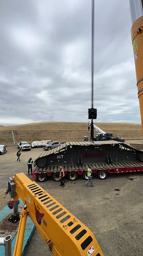 Crane Operator Logs 11,000 Moves: On The Job