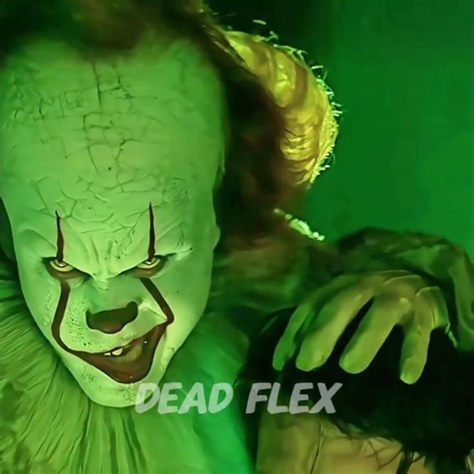 Pennywise Writing on His Stomach ☠️ Mirror Reveal 🤯 | IT Chapter 2 | Voce na mira (slowed)