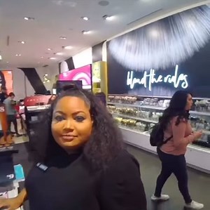 ⭐️⭐️⭐️ #Celebrity Hug prank⁉️🤗😆✌🏾 • • #pov #fyp #viralvideo #instagram #lol #lmao #trendingvideo #video #viralreels #reelstrending #reelsvideoシ #reelsfacebook #fypシ゚ #jokes #OMG #funny #funnyvideo #fypシ゚ #hug #comedy #prank | DMV African American Adventures