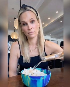 Every mom in quarantine | Molly Sims