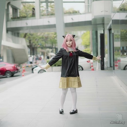 She cosplayed as Anya Forger (アーニャ・フォージャー) from Spy x Family! @Japan Expo 2023 ft. Tor Mai