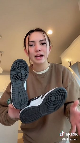 Unboxing Nike Dunk Low Panda Shoes