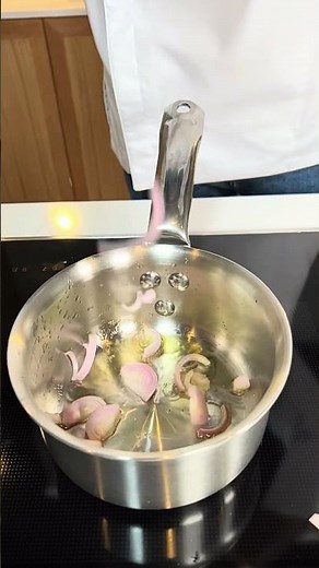 Une recette incontournable pour ravir vos papilles ! un confit d'oignon :)