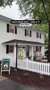 New chapter unlocked 📖☕️ @fablebooksandcafe just opened in Holly Springs and it’s the cutest new spot! 📚 ☕️ Shelves full of curated reads, comfy spots to curl up with your latte, a menu that makes it very hard to choose just one thing, kids play area, and so many cozy corners to read. It’s more than just a bookstore, it’s a community space where you can grab your favorite drink, meet up with a friend, meet authors, or lose yourself in a good story for hours. Let’s just say you’ll probably stay