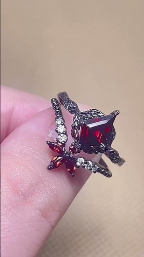 Black Gold Kite Red Garnet Engagement Ring Set | Gothic Garnet Bridal Set | Unique Anniversary Gift