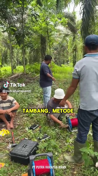 🔍 Mau tahu bagaimana proses awal survei geolistrik dilakukan di lapangan? Inilah salah satu metode penting dalam studi geoteknik dan eksplorasi sumber daya alam! 📍Penggunaan alat geolistrik ini membantu kami mengidentifikasi struktur bawah permukaan tanah secara non destruktif cepat, efisien, dan akurat! 👷‍♂️ Cocok untuk kebutuhan: ✅ Eksplorasi tambang ✅ Rencana pembangunan ✅ Studi lingkungan dan geoteknik 💼 Tim kami berpengalaman menangani berbagai proyek tambang dan konsultasi teknis. 📲 T