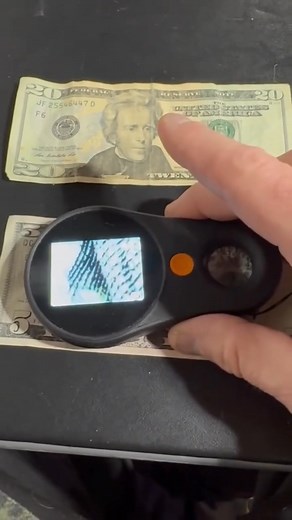  This miniature microscope can take clear close-up photos. You can use this microscope in real time on the screen to get a clear image. Compared with other pocket microscopes, the easy-to-share screen greatly enhances the fun of exploring nature.  | Definiteof | Facebook