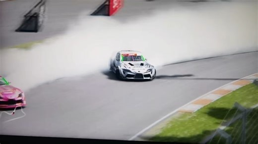 「CSDC 」中国模拟漂移赛 赛前 其实我想说，我这个“示范圈”好圆哦，对吧