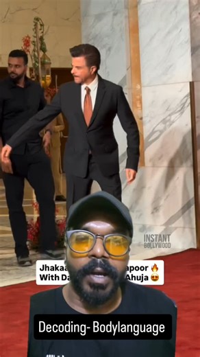 Rakesh Vijayan | Decoding Body language of Anil kapoor 😍 #bodylanguage #confidence #eyecontact #eyecontact #smile #fist #facialexpression #gestures | Instagram