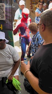 La abuela baila con Spiderman | Yargil Red